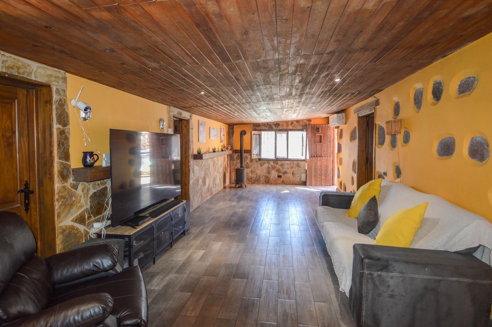 3 slaapkamer Finca/Landhuis te koop in Santa Lucia de Tirajana met zwembad - € 420.000 (Ref: 9659532)