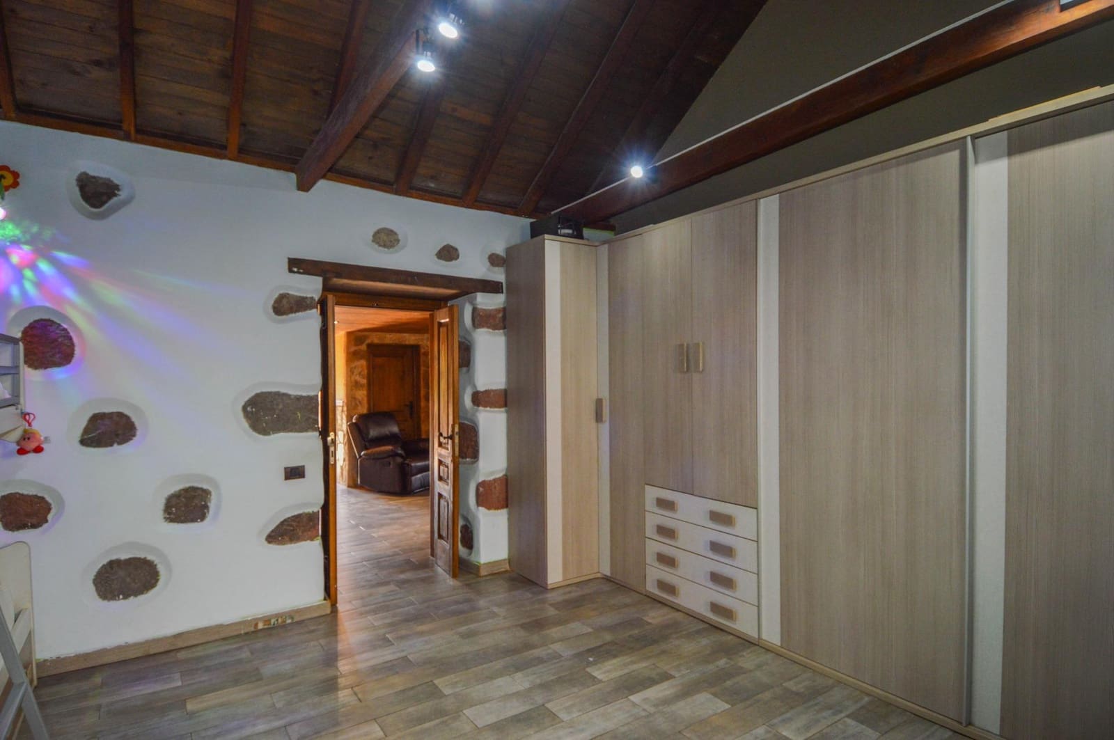 3 slaapkamer Finca/Landhuis te koop in Santa Lucia de Tirajana met zwembad - € 420.000 (Ref: 9659532)