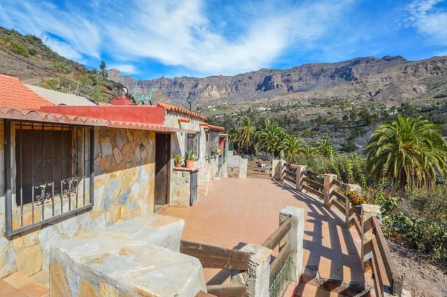 3 slaapkamer Finca/Landhuis te koop in Santa Lucía de Tirajana met zwembad - € 420.000 (Ref: 9659532)