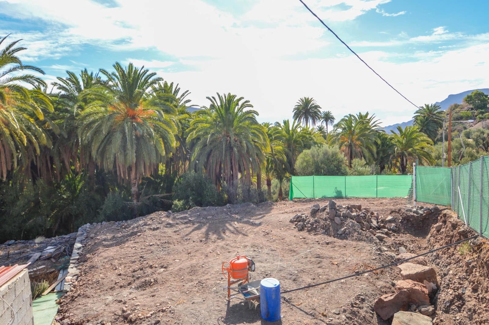 3 slaapkamer Finca/Landhuis te koop in Santa Lucia de Tirajana met zwembad - € 420.000 (Ref: 9659532)