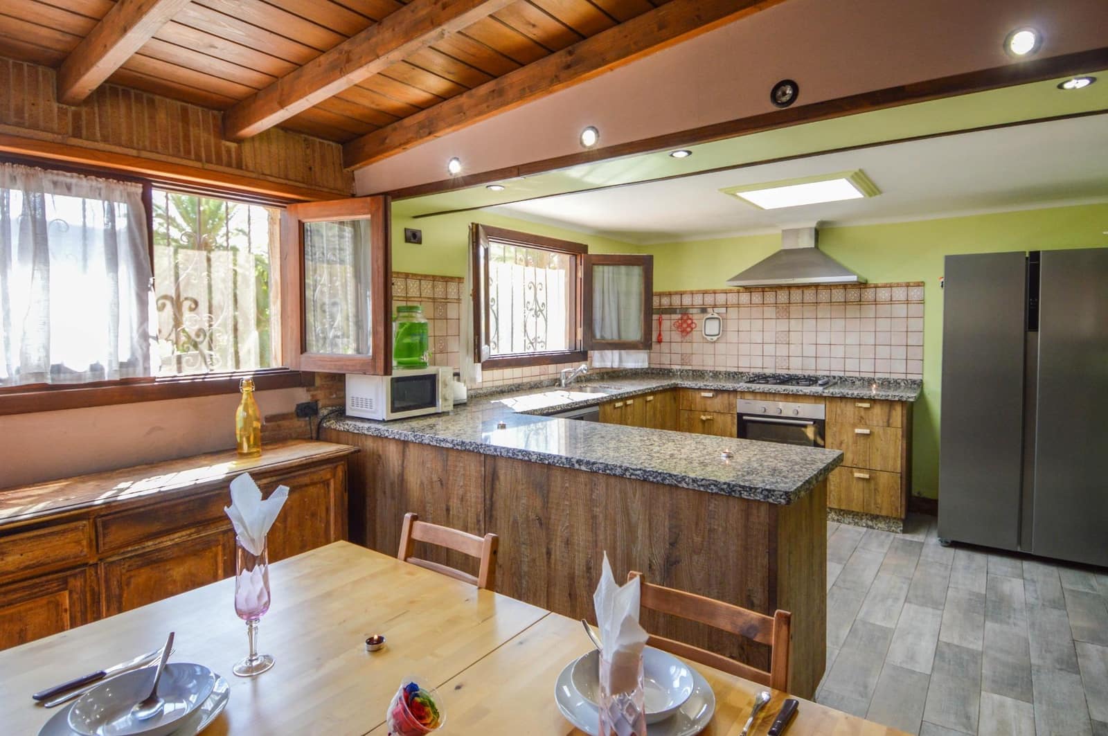 3 slaapkamer Finca/Landhuis te koop in Santa Lucia de Tirajana met zwembad - € 420.000 (Ref: 9659532)