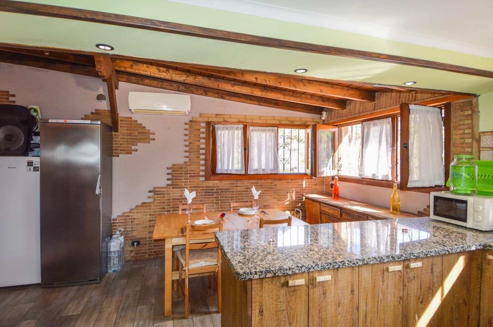 3 slaapkamer Finca/Landhuis te koop in Santa Lucia de Tirajana met zwembad - € 420.000 (Ref: 9659532)