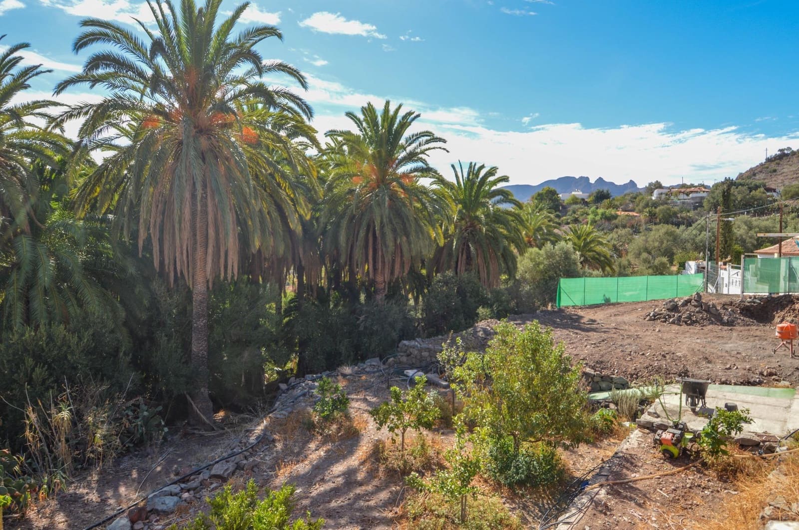 3 slaapkamer Finca/Landhuis te koop in Santa Lucia de Tirajana met zwembad - € 420.000 (Ref: 9659532)