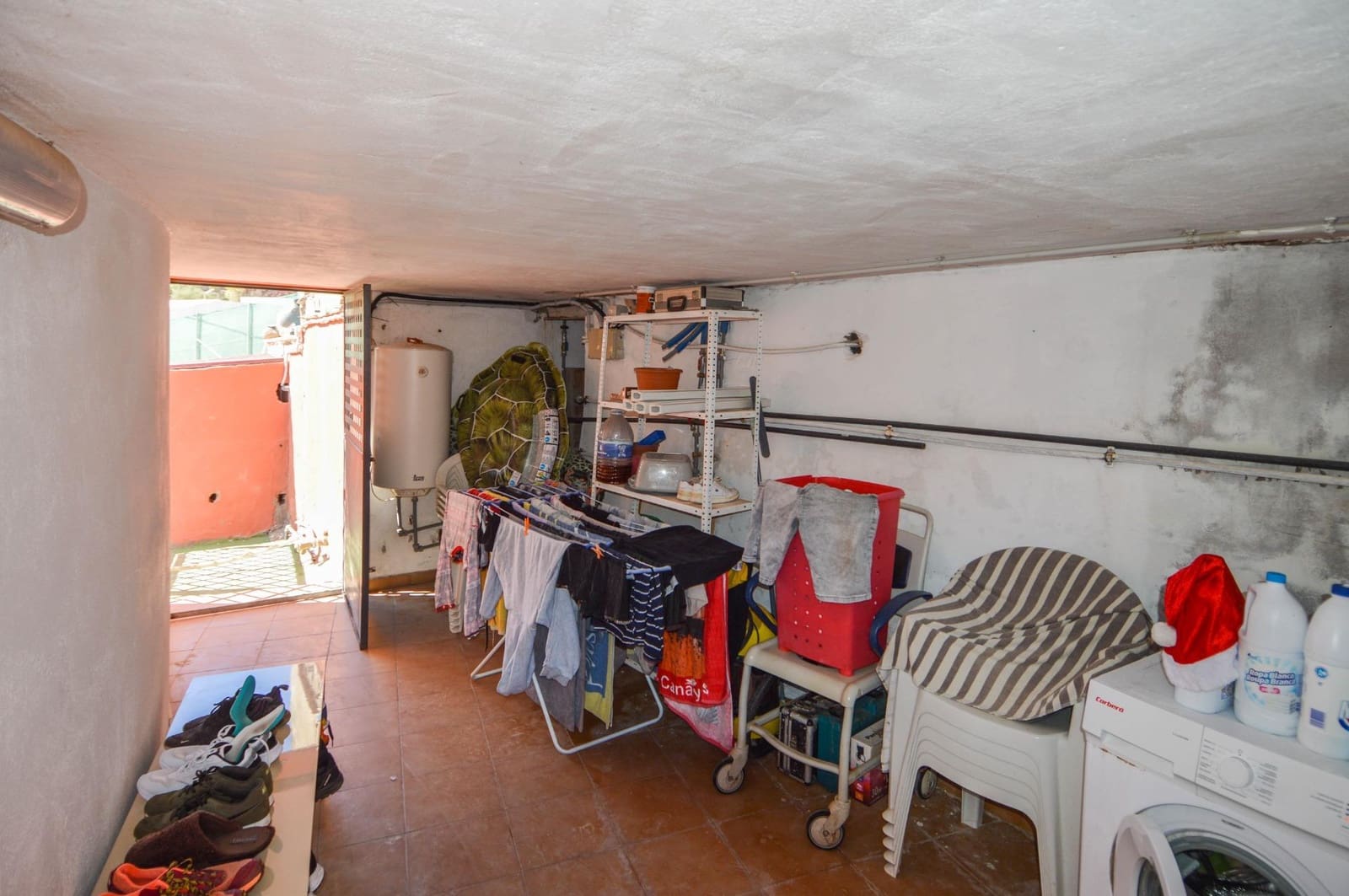 3 slaapkamer Finca/Landhuis te koop in Santa Lucia de Tirajana met zwembad - € 420.000 (Ref: 9659532)