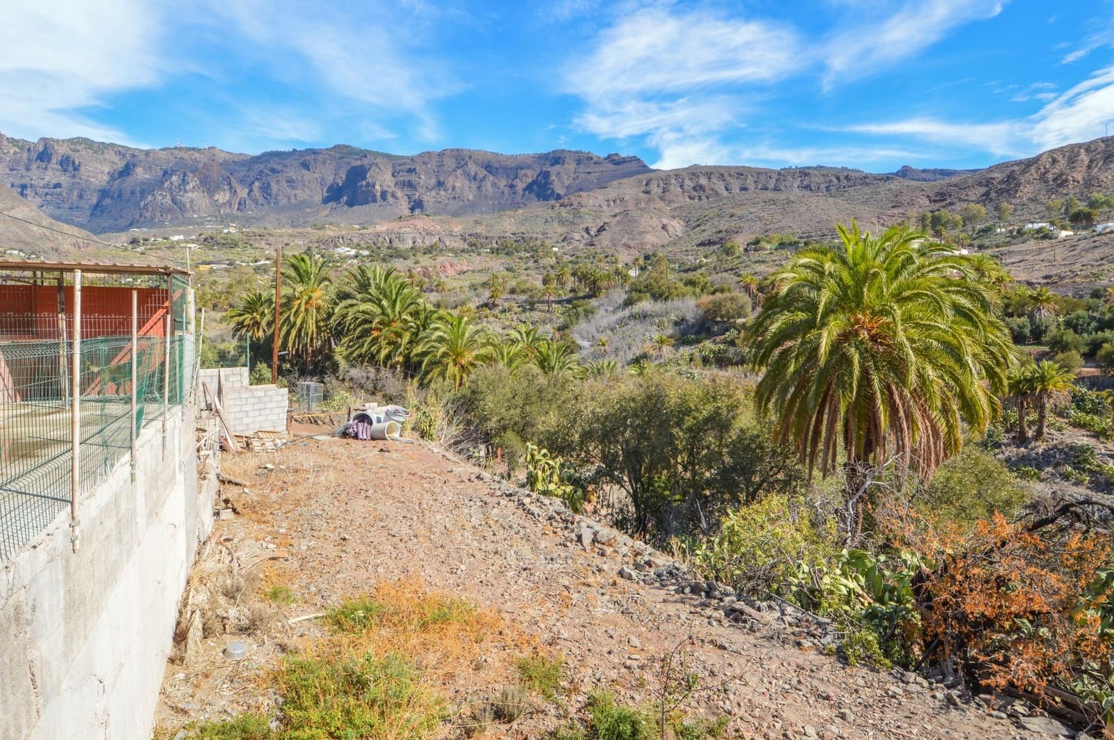 3 slaapkamer Finca/Landhuis te koop in Santa Lucia de Tirajana met zwembad - € 420.000 (Ref: 9659532)