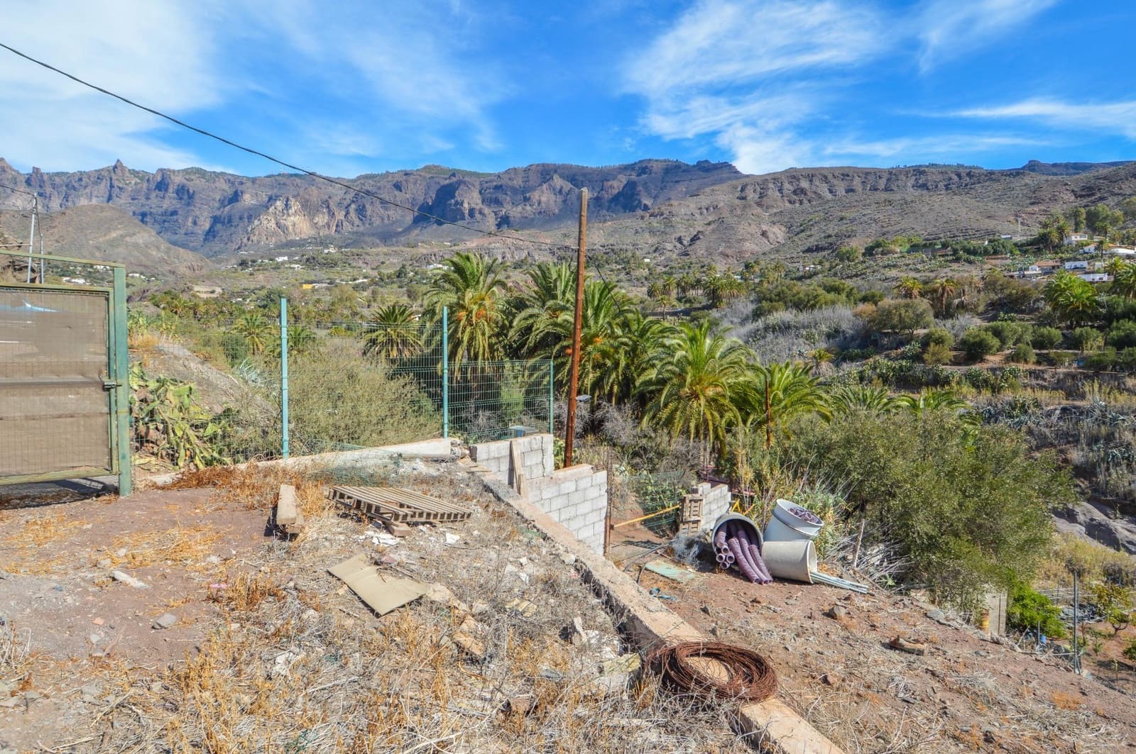 3 slaapkamer Finca/Landhuis te koop in Santa Lucia de Tirajana met zwembad - € 420.000 (Ref: 9659532)