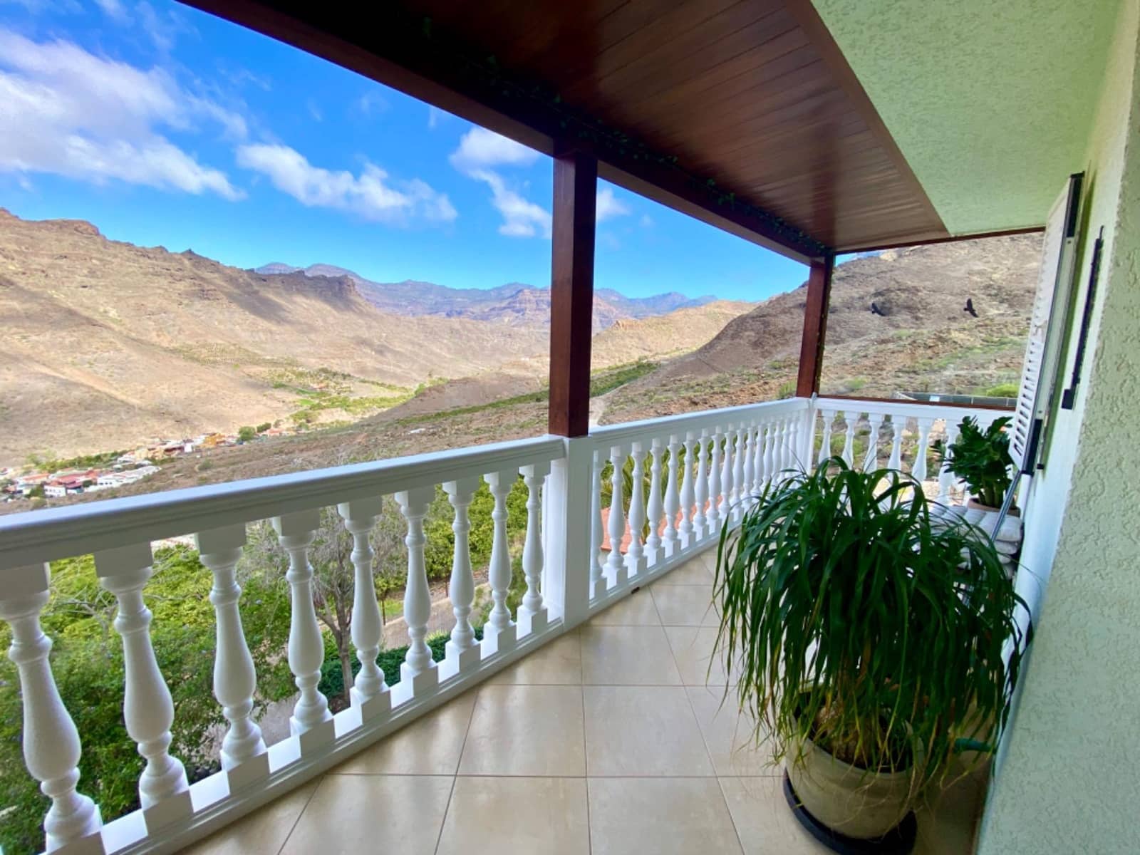 3 sovrum Villa till salu i Mogan med garage - 1 150 000 € (Ref: 9670779)