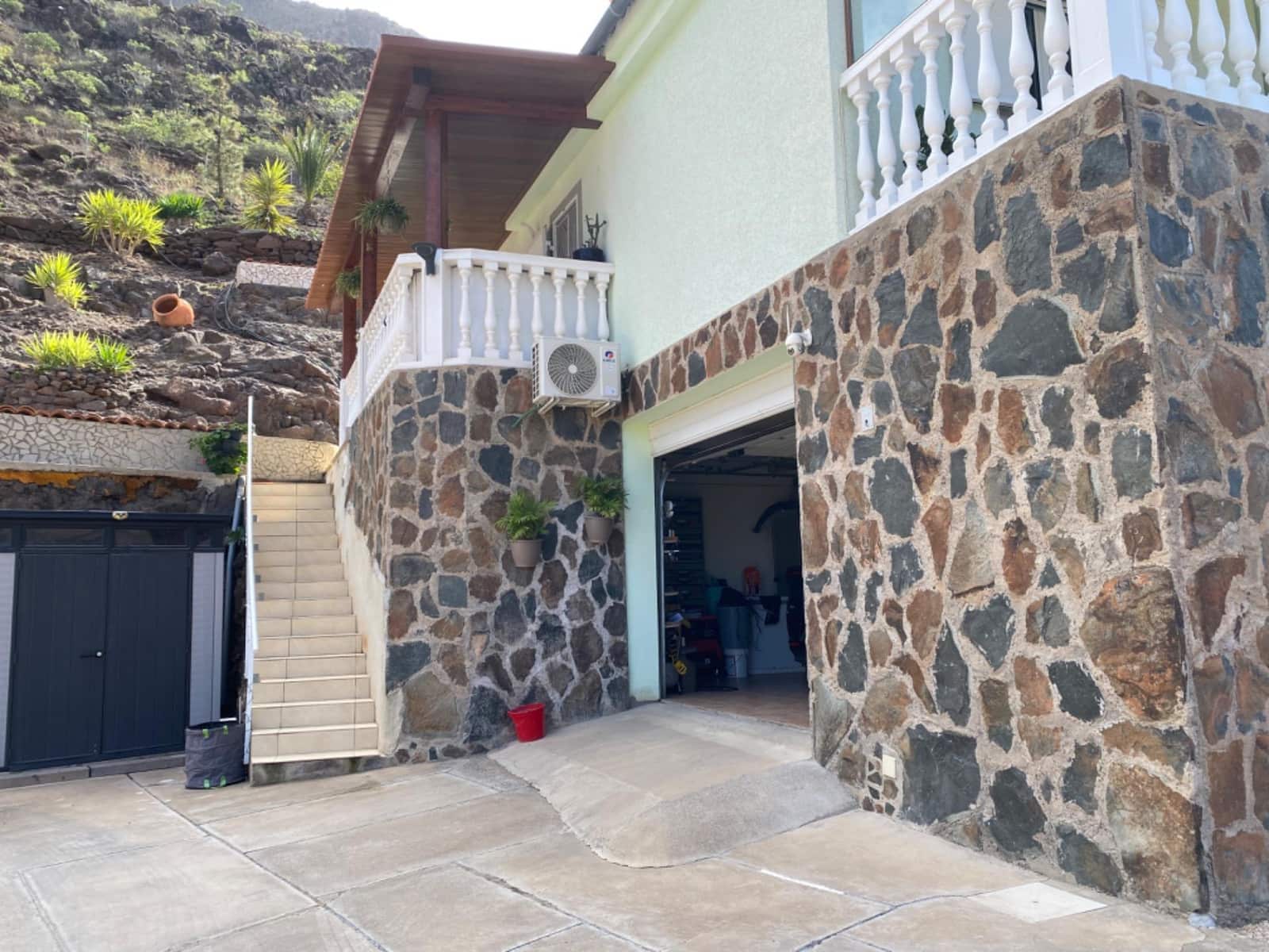 3 sovrum Villa till salu i Mogan med garage - 1 150 000 € (Ref: 9670779)