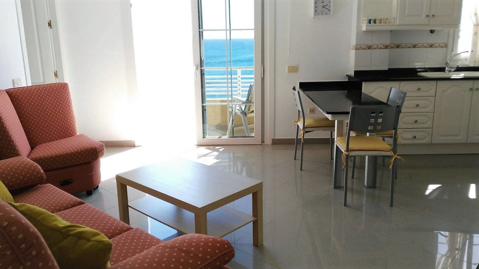 2 soveværelse Lejlighed til leje i Aguimes med garage - € 1.000 (Ref: 9752144)