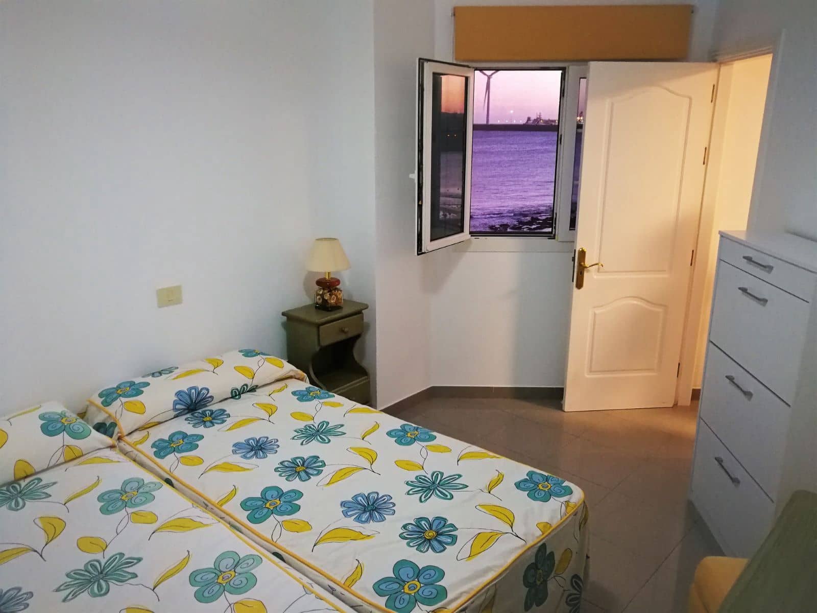 2 soveværelse Lejlighed til leje i Aguimes med garage - € 1.000 (Ref: 9752144)