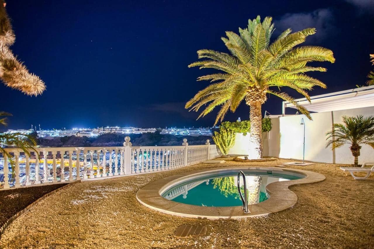 4 bedroom Villa for rent in Puerto Rico with pool garage - € 5,000 (Ref: 9755821)