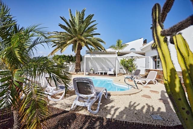 4 bedroom Villa for rent in Puerto Rico, Mogán with pool garage - € 5,000 (Ref: 9755821)