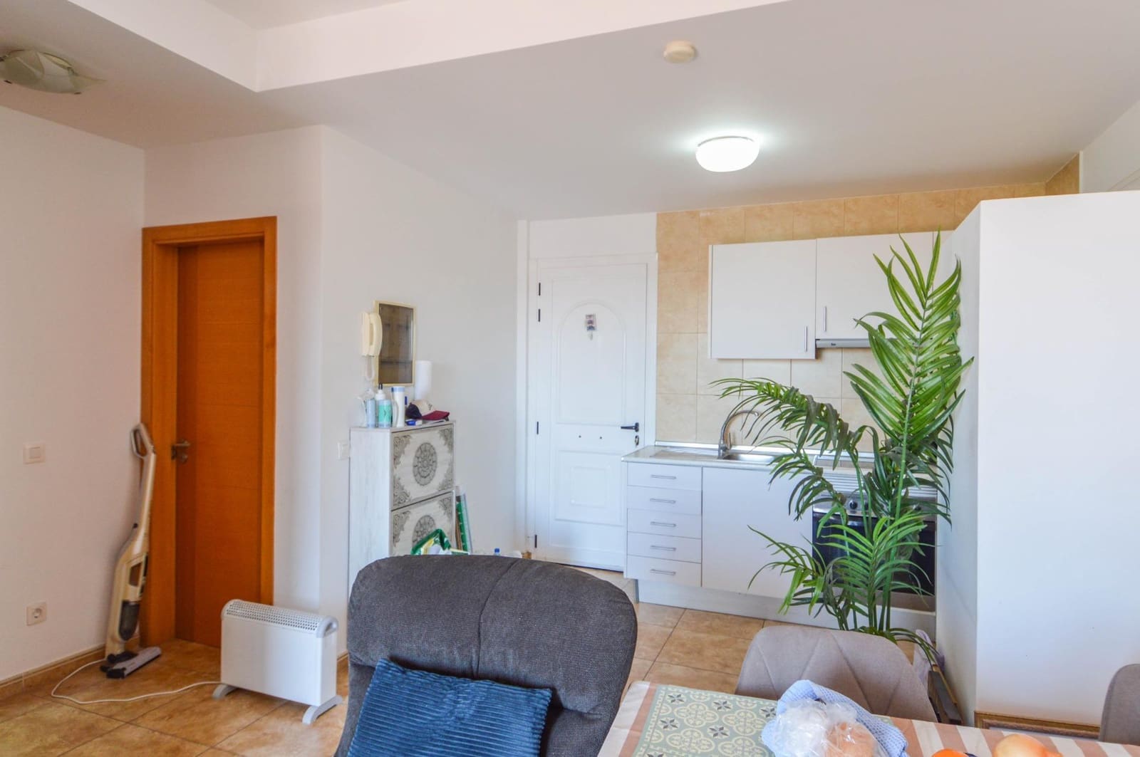 2 bedroom Apartment for sale in Arguineguin with pool garage - € 320,000 (Ref: 9773188)