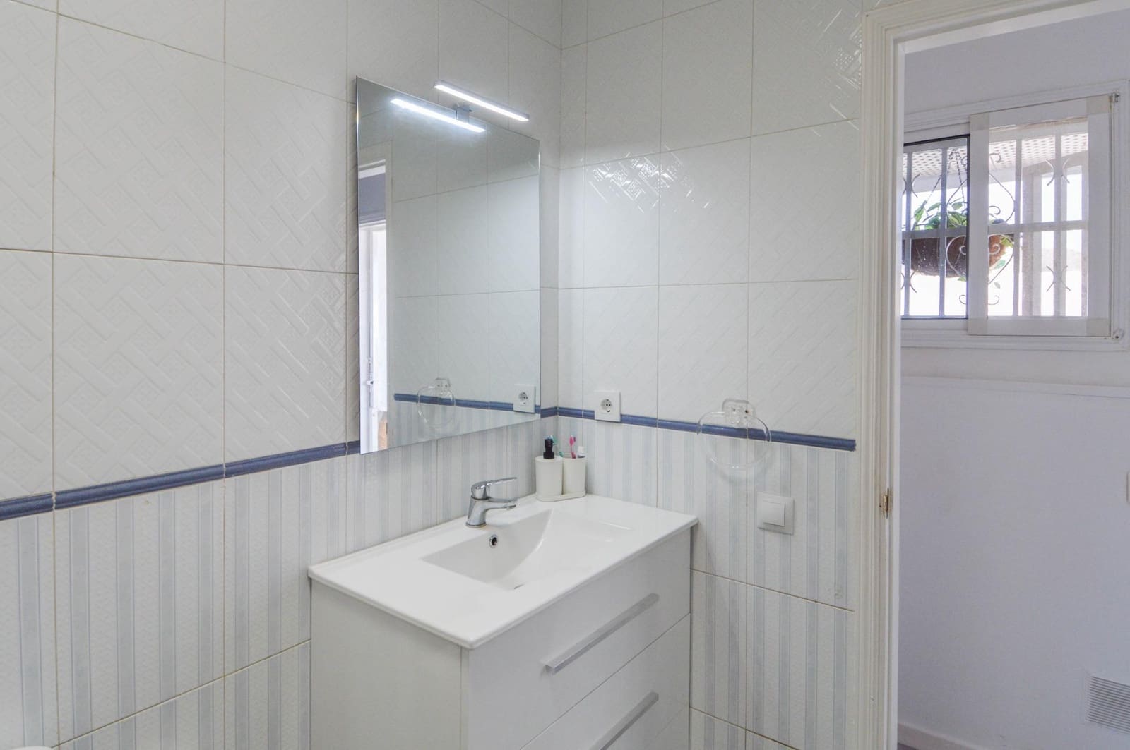 2 bedroom Bungalow for rent in Mogan with pool - € 1,000 (Ref: 9791158)