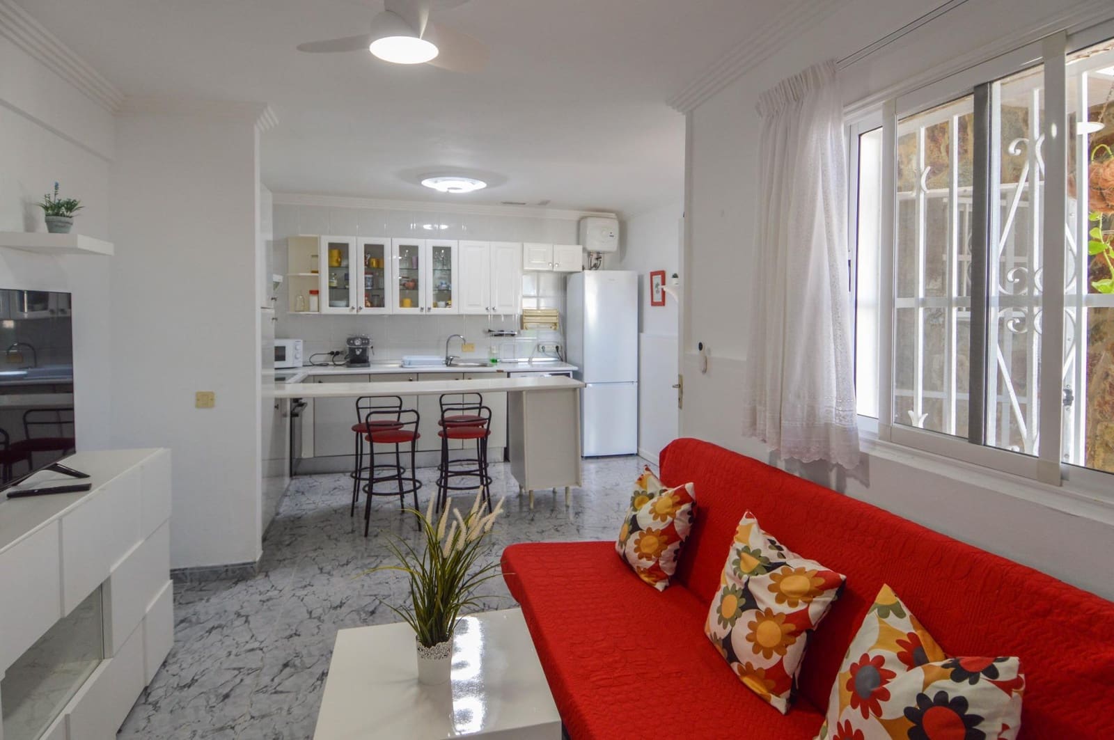 2 bedroom Bungalow for rent in Mogan with pool - € 1,000 (Ref: 9791158)