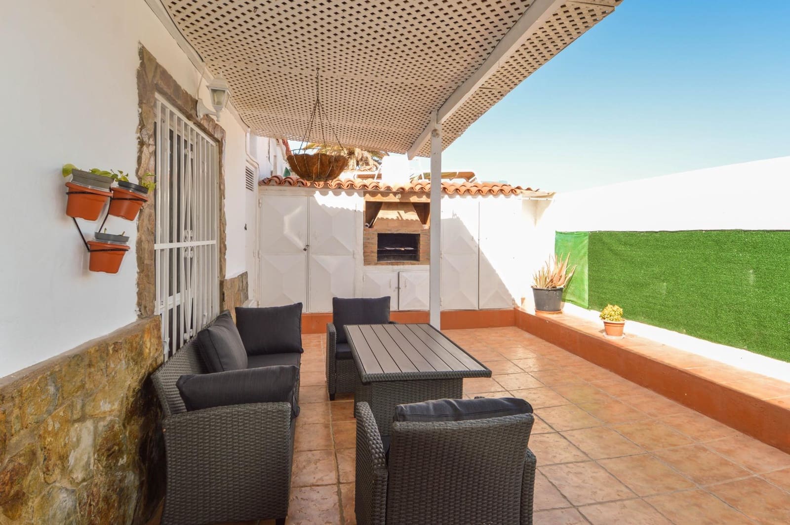 2 bedroom Bungalow for rent in Mogan with pool - € 1,000 (Ref: 9791158)