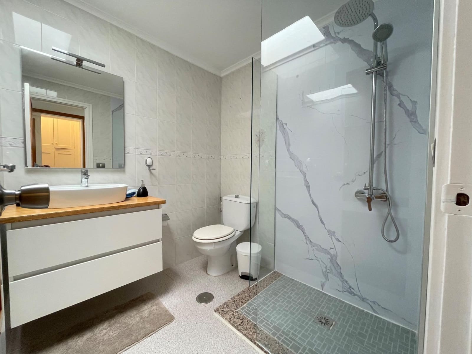 Bungalow de 1 habitación en Sonneland en alquiler con piscina - 1.400 € (Ref: 9797236)