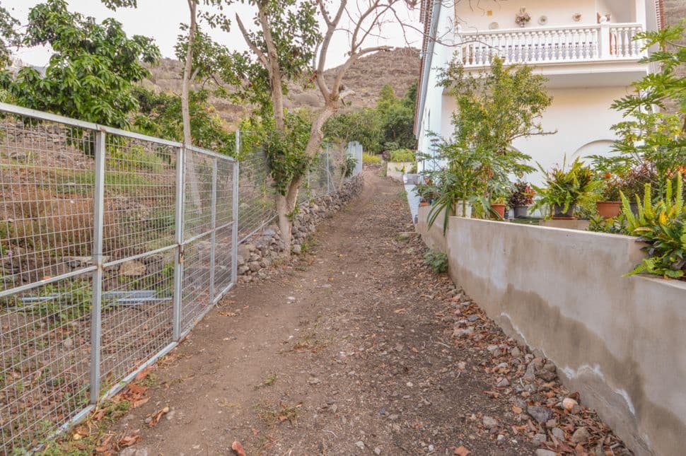 Undeveloped Land for sale in Cercados de Espinos - € 76,500 (Ref: 9823010)