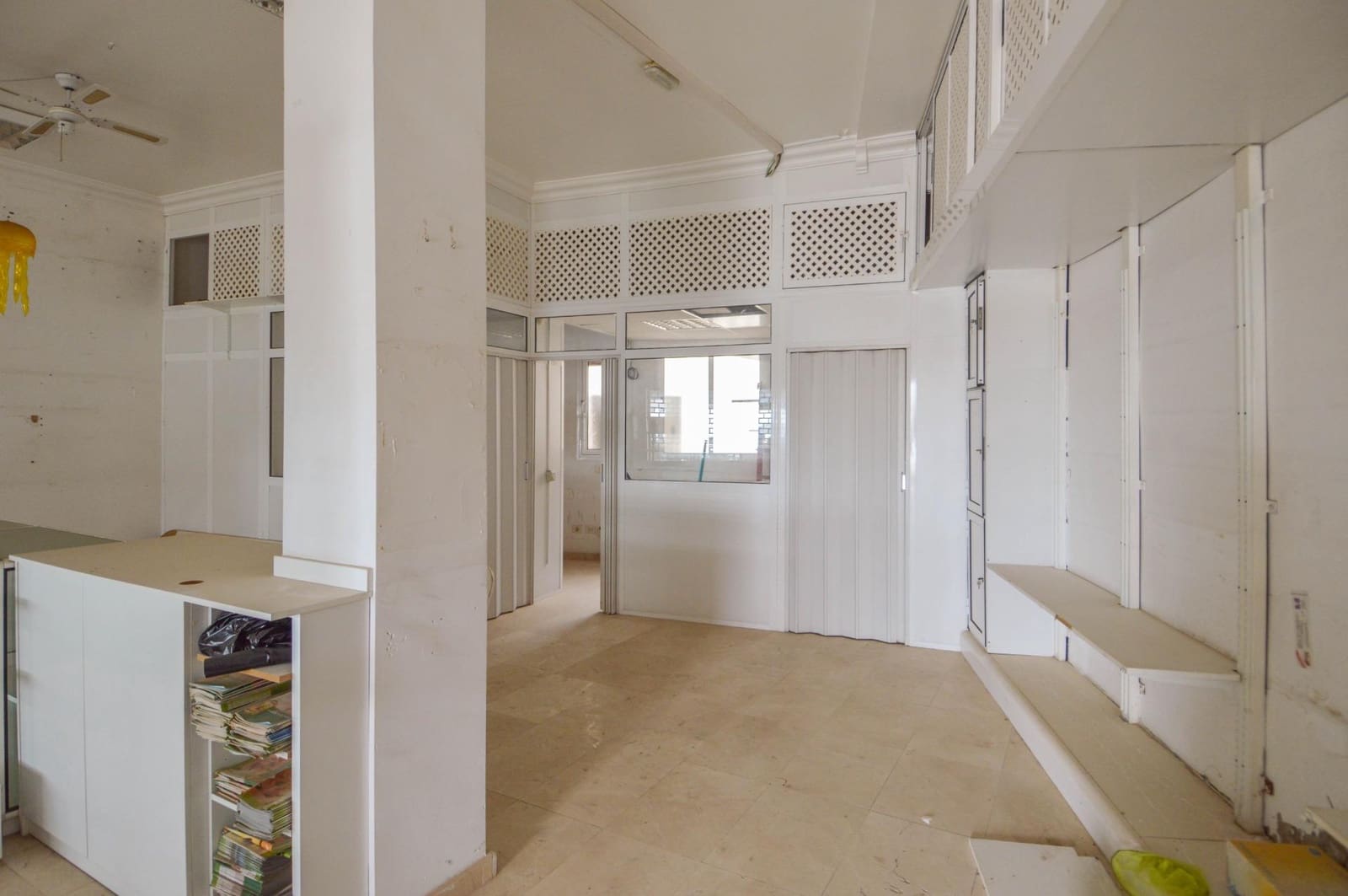 Commercial for sale in Puerto Rico - € 349,000 (Ref: 9823011)