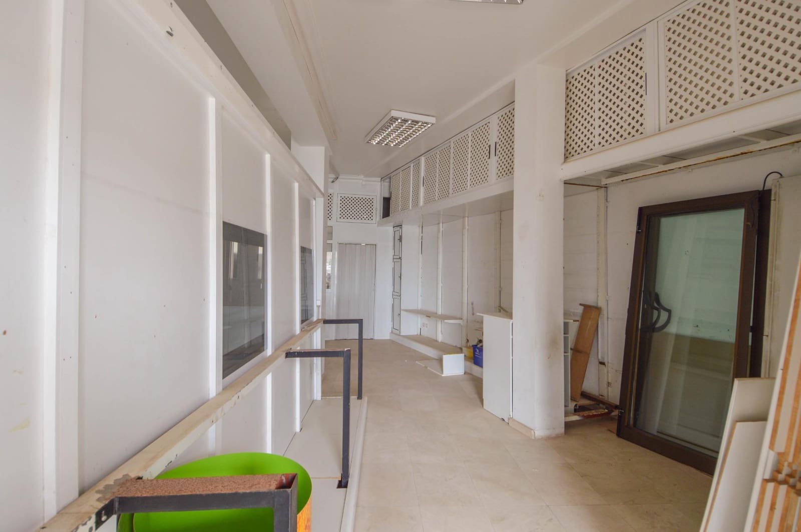 Commercial for sale in Puerto Rico - € 349,000 (Ref: 9823011)