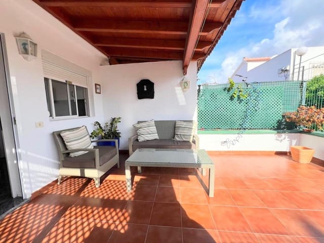 2 quarto Bungalow para arrendar em Sonneland, San Bartolomé de Tirajana com piscina garagem - 1 200 € (Ref: 9825377)