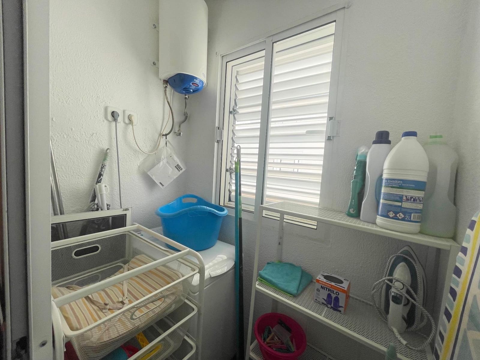 2 sovrum Bungalow att hyra i Sonneland med pool garage - 1 200 € (Ref: 9825377)