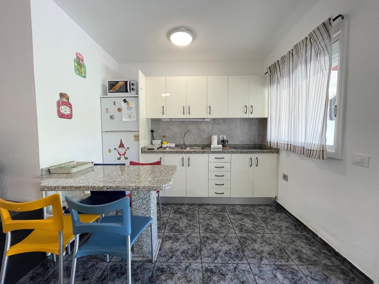 2 bedroom Bungalow for rent in Sonneland with pool garage - € 1,200 (Ref: 9825377)