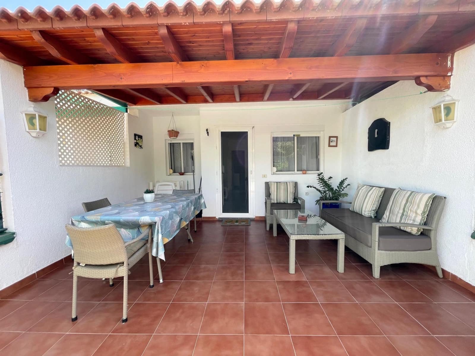 2 bedroom Bungalow for rent in Sonneland with pool garage - € 1,200 (Ref: 9825377)