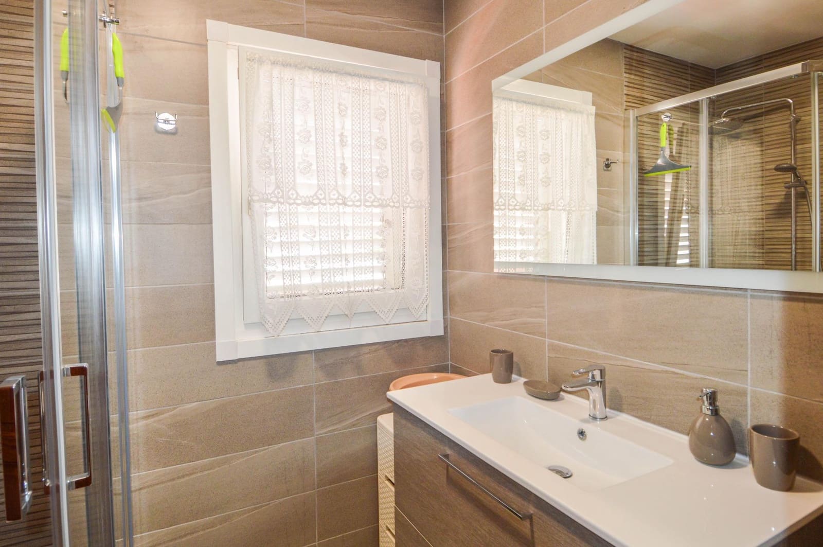 2 bedroom Apartment for rent in Mogan with pool - € 1,830 (Ref: 9839366)