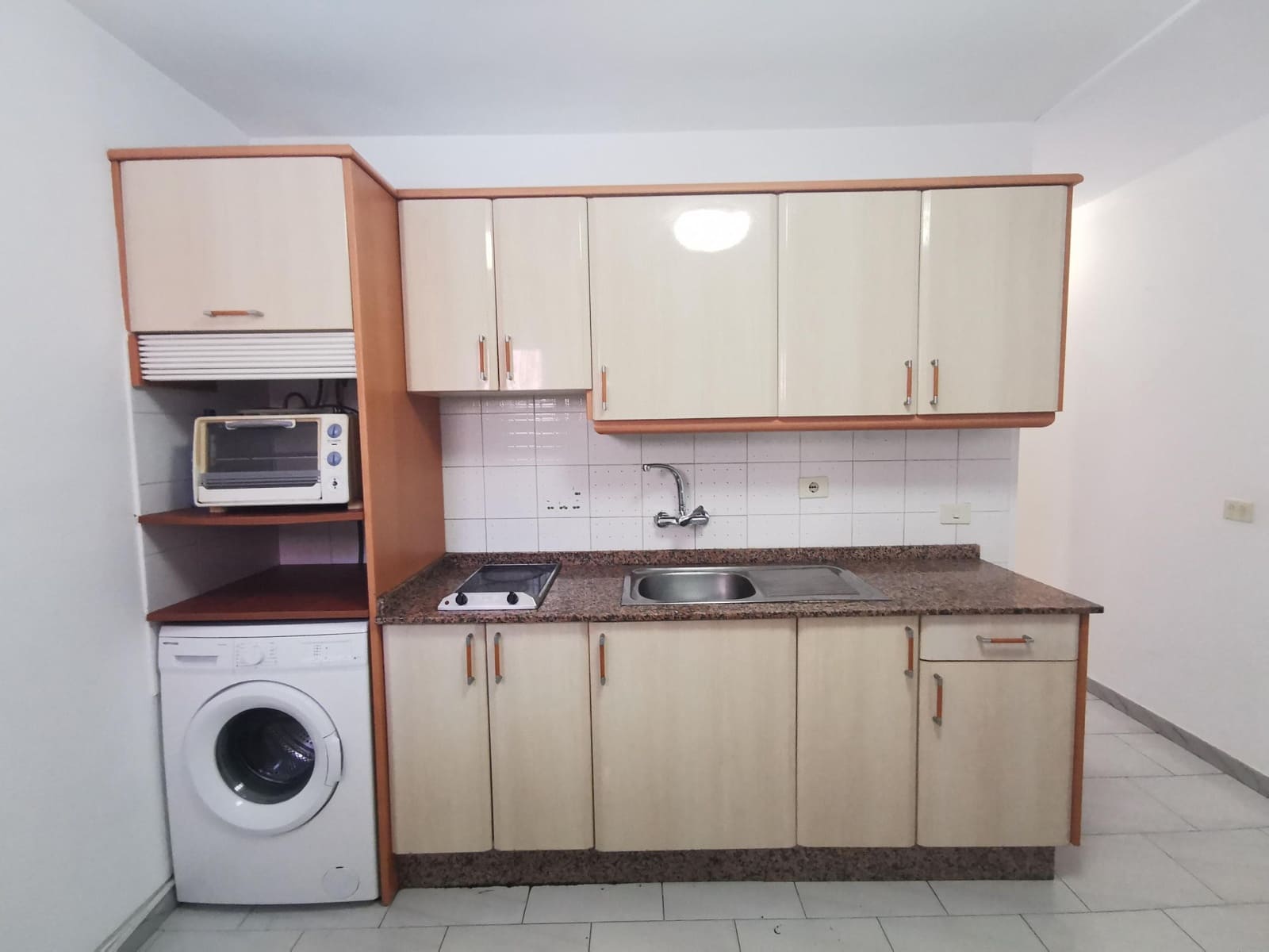 1 bedroom Apartment for rent in Playa del Ingles with pool - € 900 (Ref: 9851883)