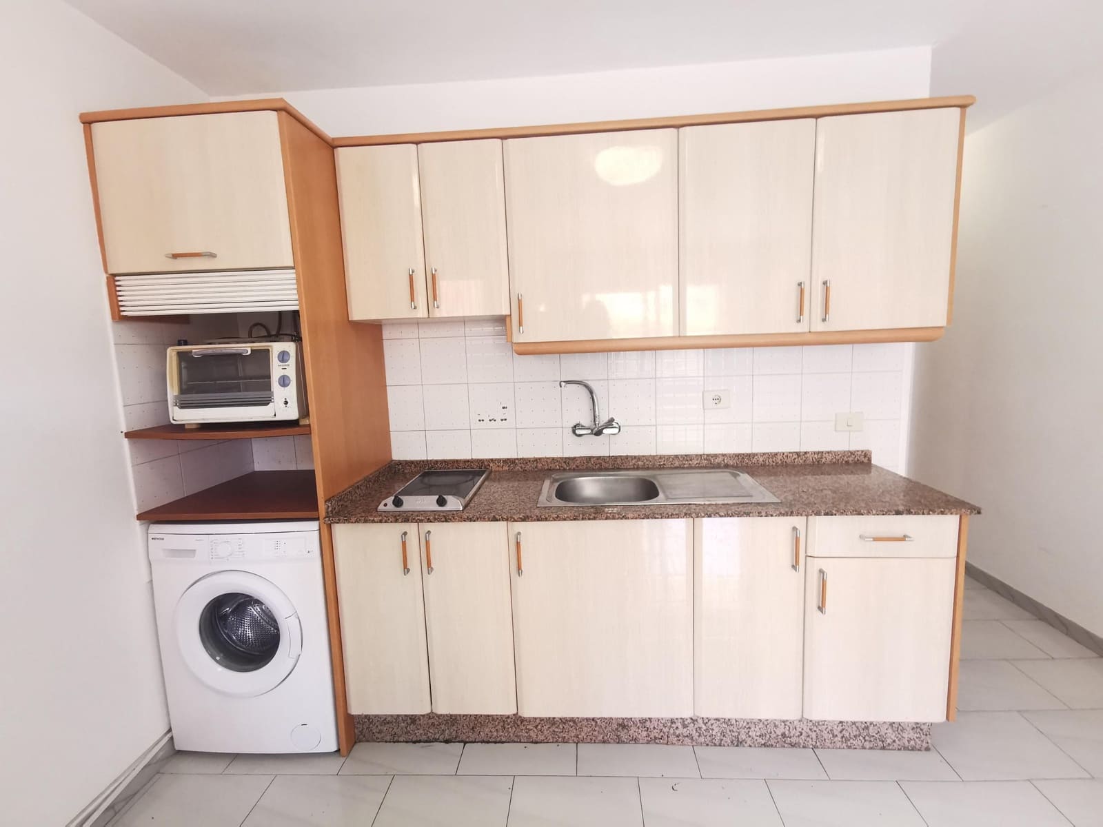 1 bedroom Apartment for rent in Playa del Ingles with pool - € 900 (Ref: 9851883)
