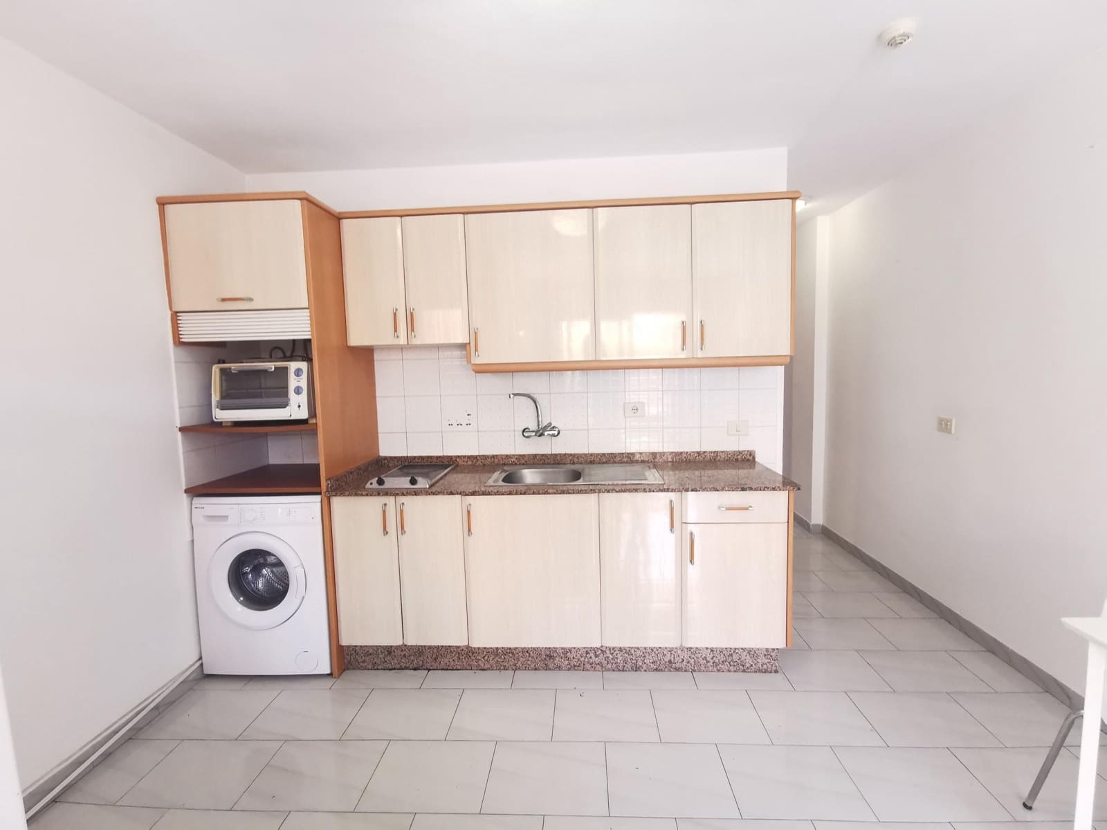 1 bedroom Apartment for rent in Playa del Ingles with pool - € 900 (Ref: 9851883)