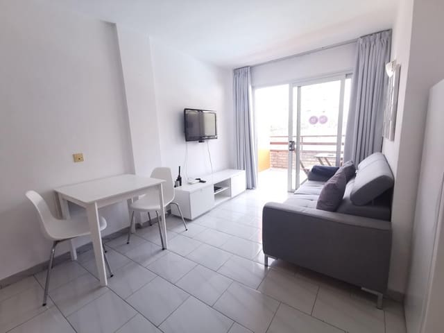 1 soverom Leilighet til leie i Playa del Inglés, San Bartolomé de Tirajana med svømmebasseng - € 900 (Ref: 9851883)