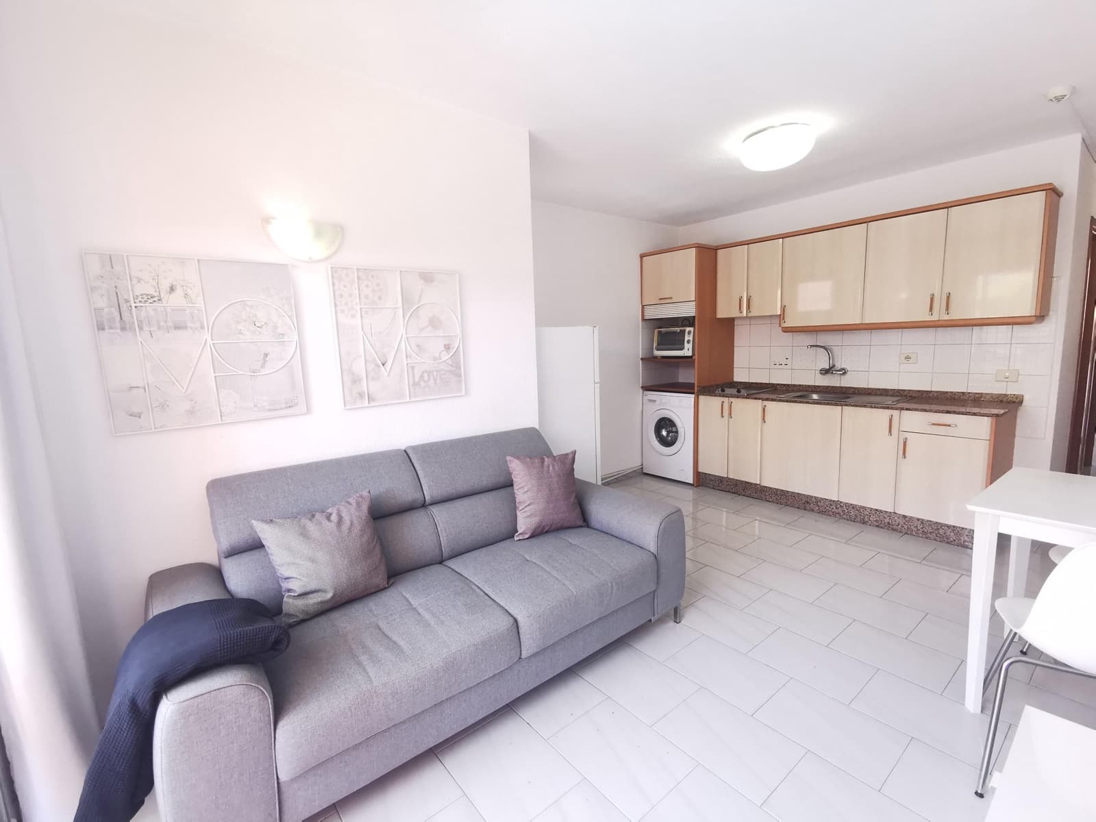 1 bedroom Apartment for rent in Playa del Ingles with pool - € 900 (Ref: 9851883)