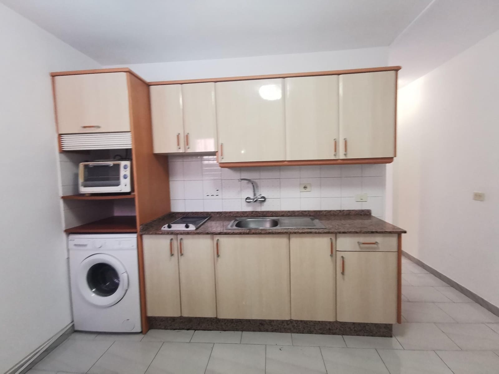 1 bedroom Apartment for rent in Playa del Ingles with pool - € 900 (Ref: 9851883)
