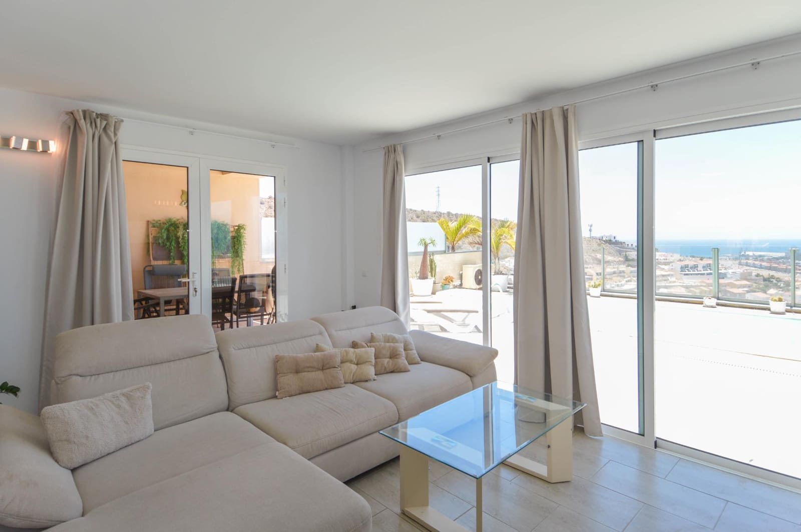 3 bedroom Apartment for sale in Arguineguin with pool - € 485,000 (Ref: 9882014)