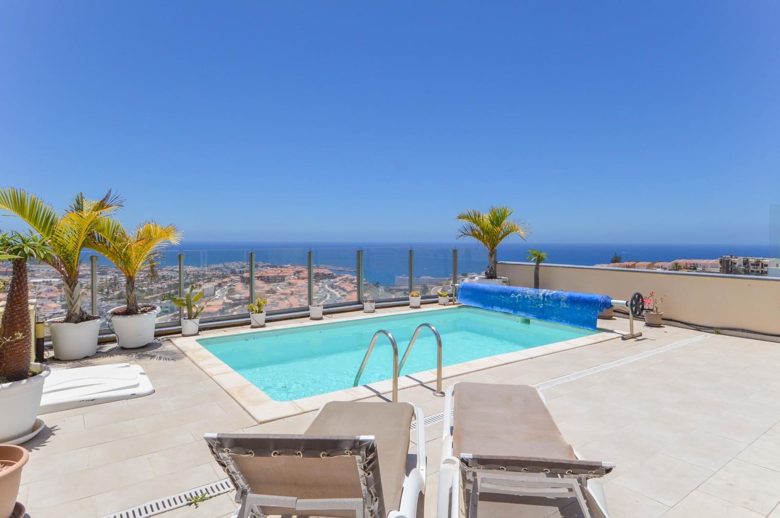 3 bedroom Apartment for sale in Arguineguin with pool - € 485,000 (Ref: 9882014)