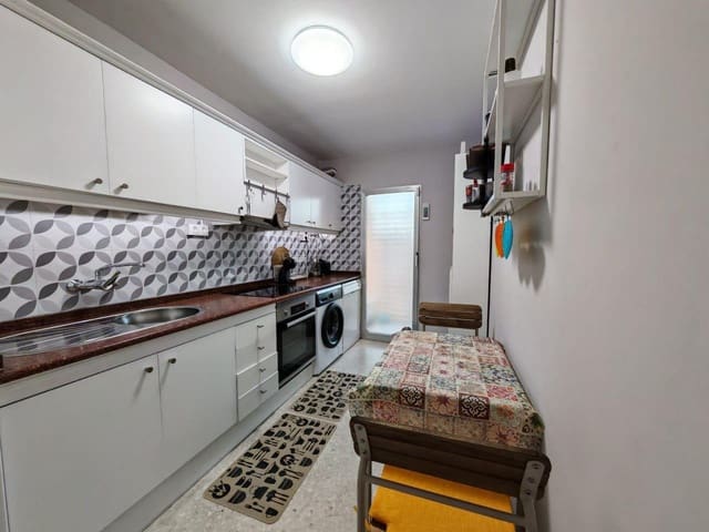 2 bedroom Apartment for rent in Jinámar, Telde - € 750 (Ref: 9898914)
