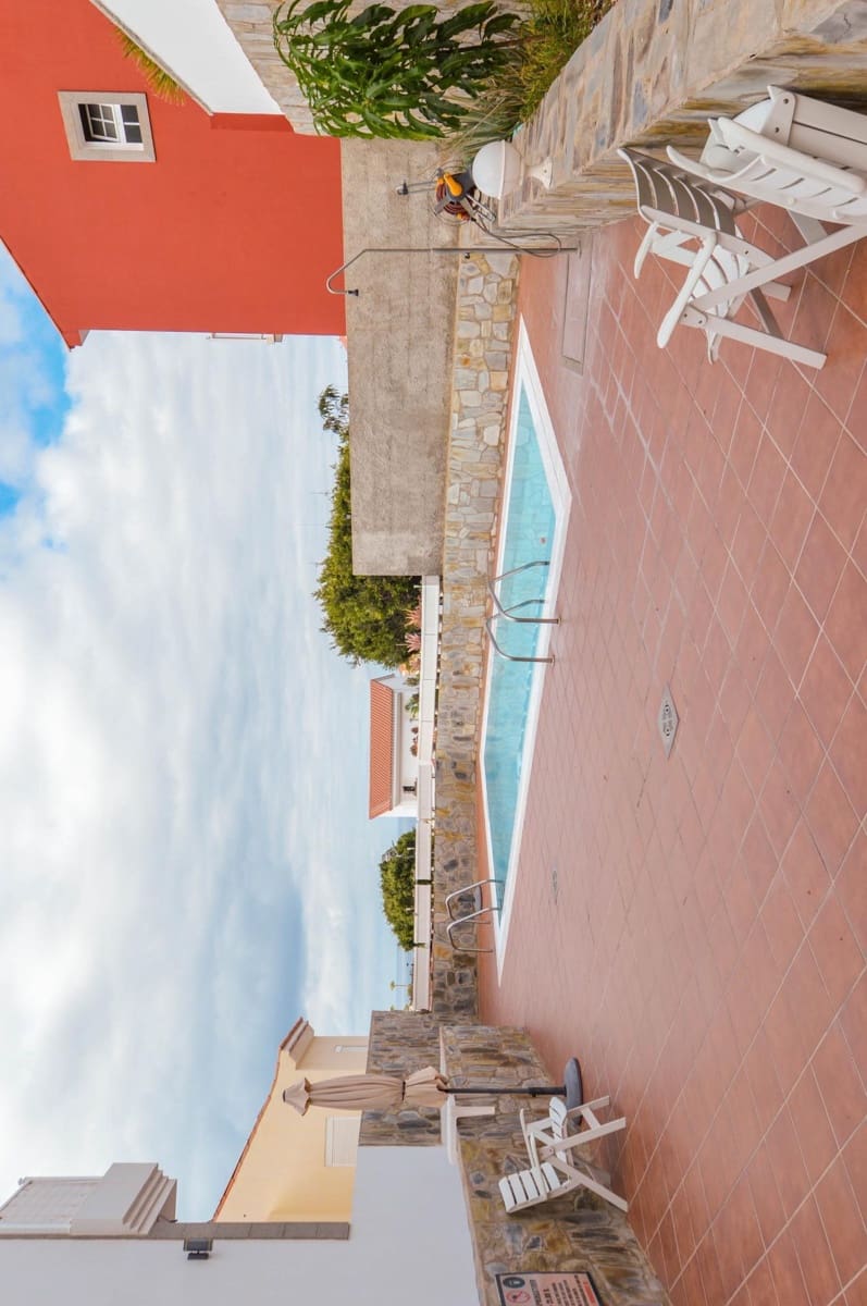 Commercial for sale in Mogan with pool - € 169,000 (Ref: 9913272)