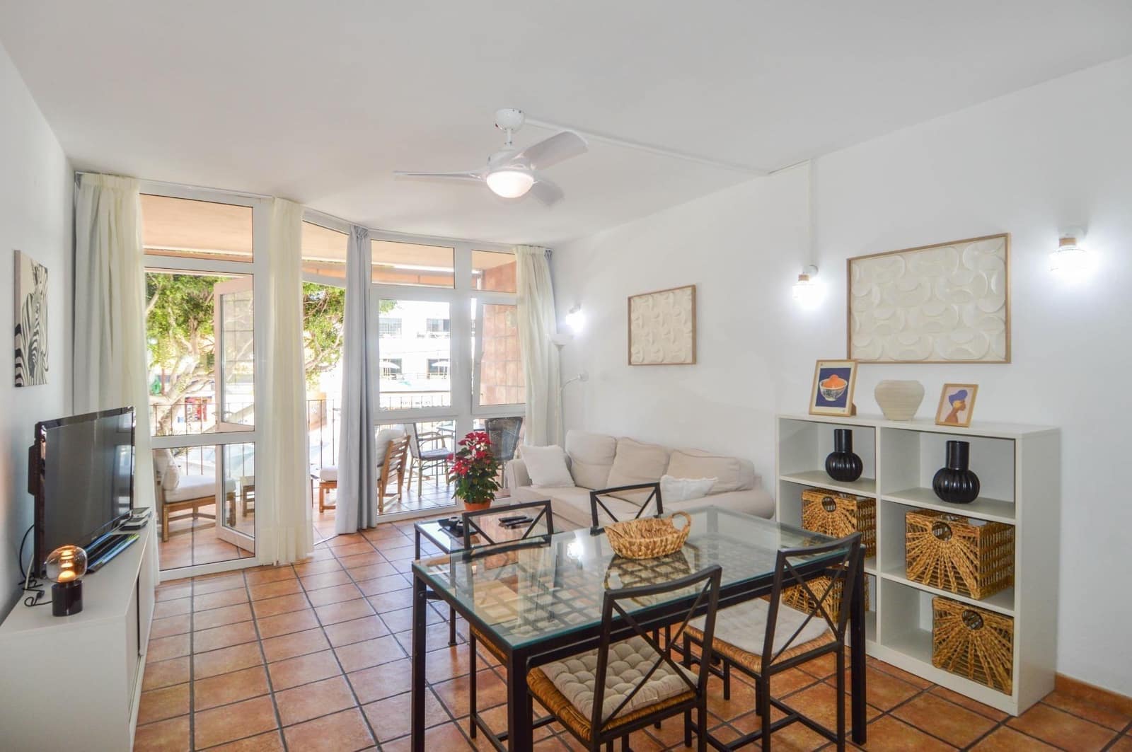 1 slaapkamer Appartement te huur in Arguineguin - € 1.000 (Ref: 9915943)