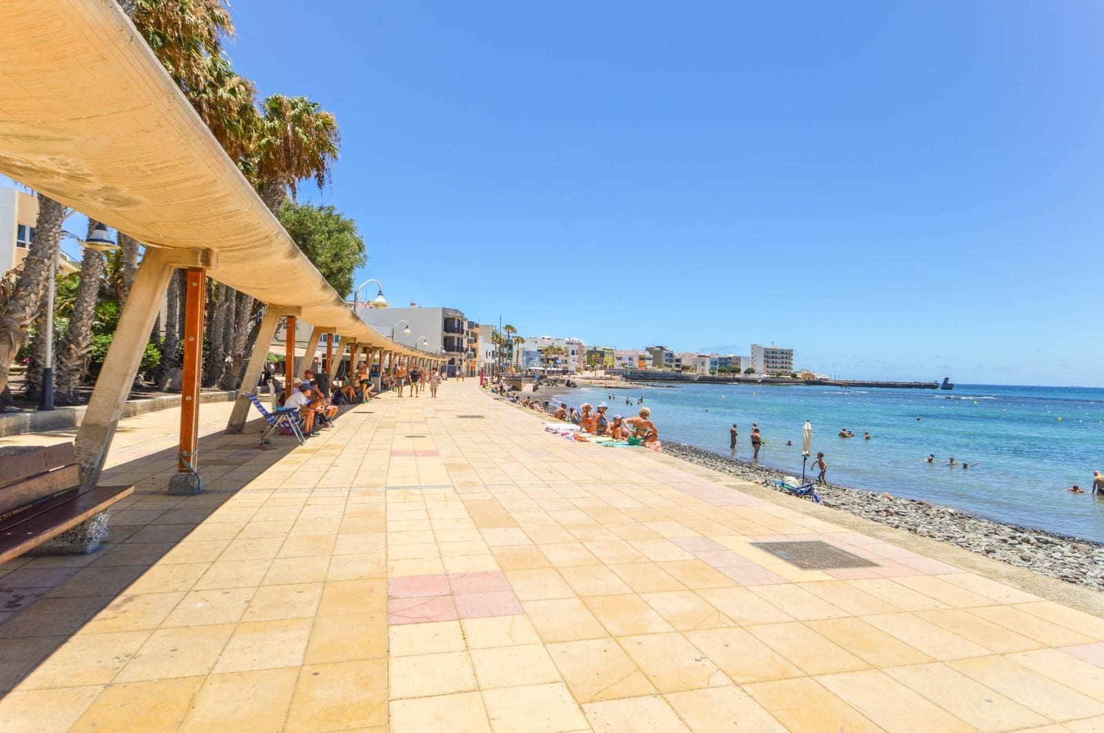 3 bedroom Flat for sale in Arinaga - € 270,000 (Ref: 9934304)