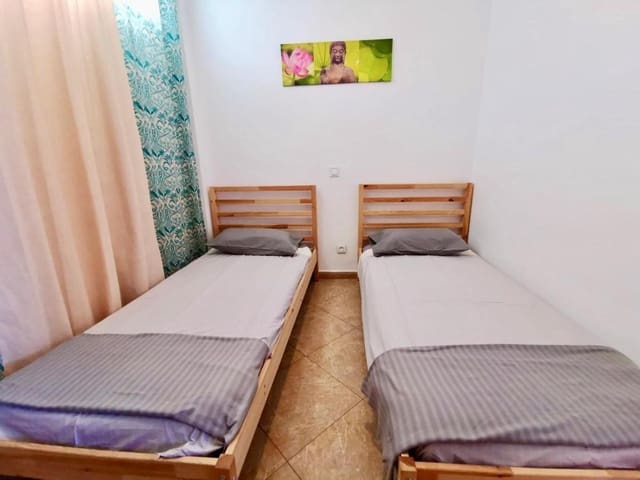 2 quarto Apartamento para arrendar em Playa del Inglés, San Bartolomé de Tirajana com piscina - 1 350 € (Ref: 9940067)
