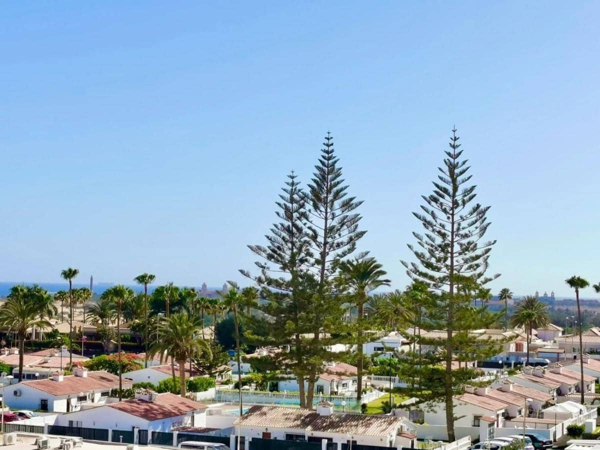 2 quarto Apartamento para arrendar em Playa del Ingles com piscina - 1 350 € (Ref: 9940067)