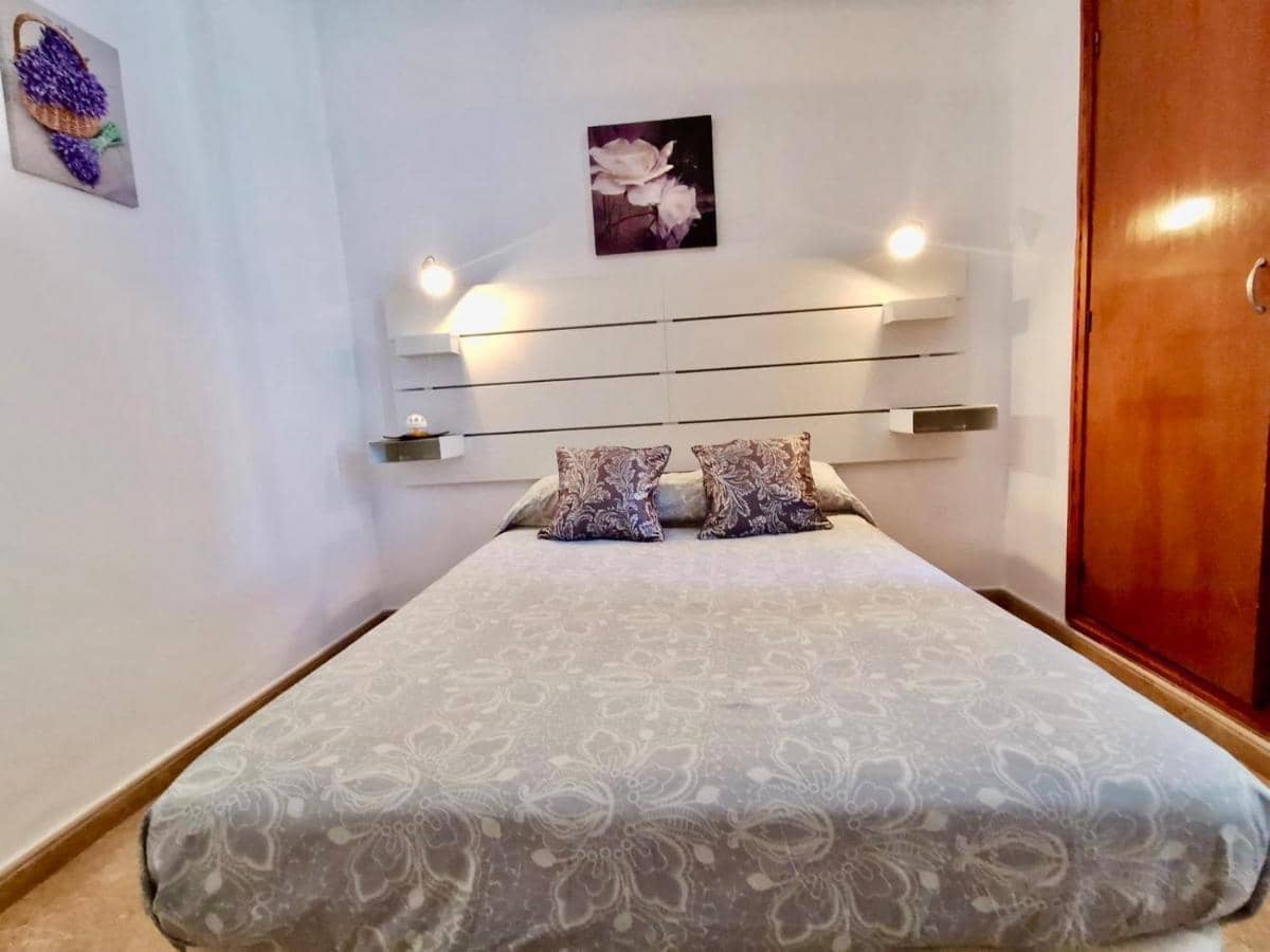 2 quarto Apartamento para arrendar em Playa del Ingles com piscina - 1 350 € (Ref: 9940067)