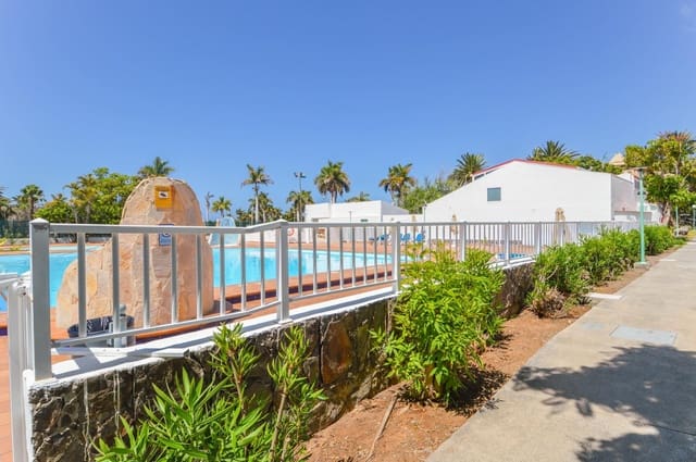 2 sovrum Villa till salu i San Bartolomé de Tirajana med pool - 735 000 € (Ref: 9945834)