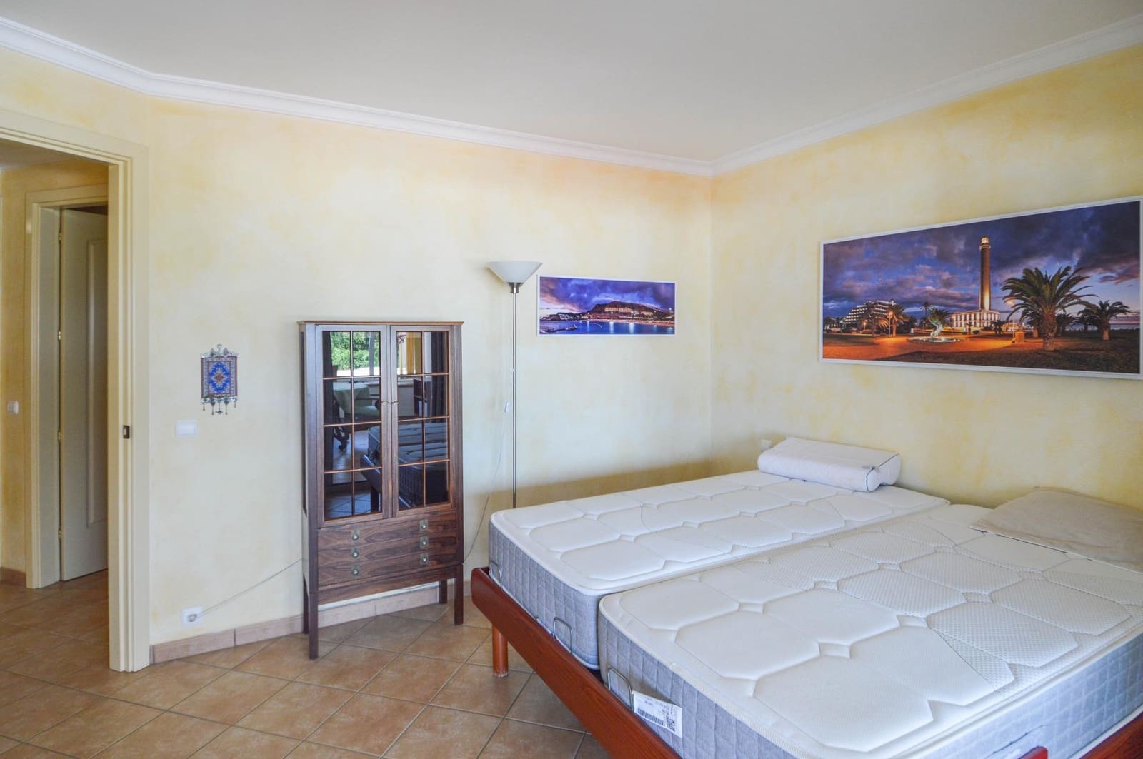2 bedroom Villa for sale in Playa del Ingles with garage - € 799,000 (Ref: 9949891)