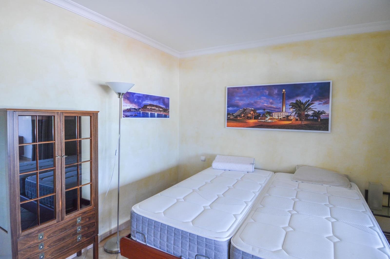 2 bedroom Villa for sale in Playa del Ingles with garage - € 799,000 (Ref: 9949891)