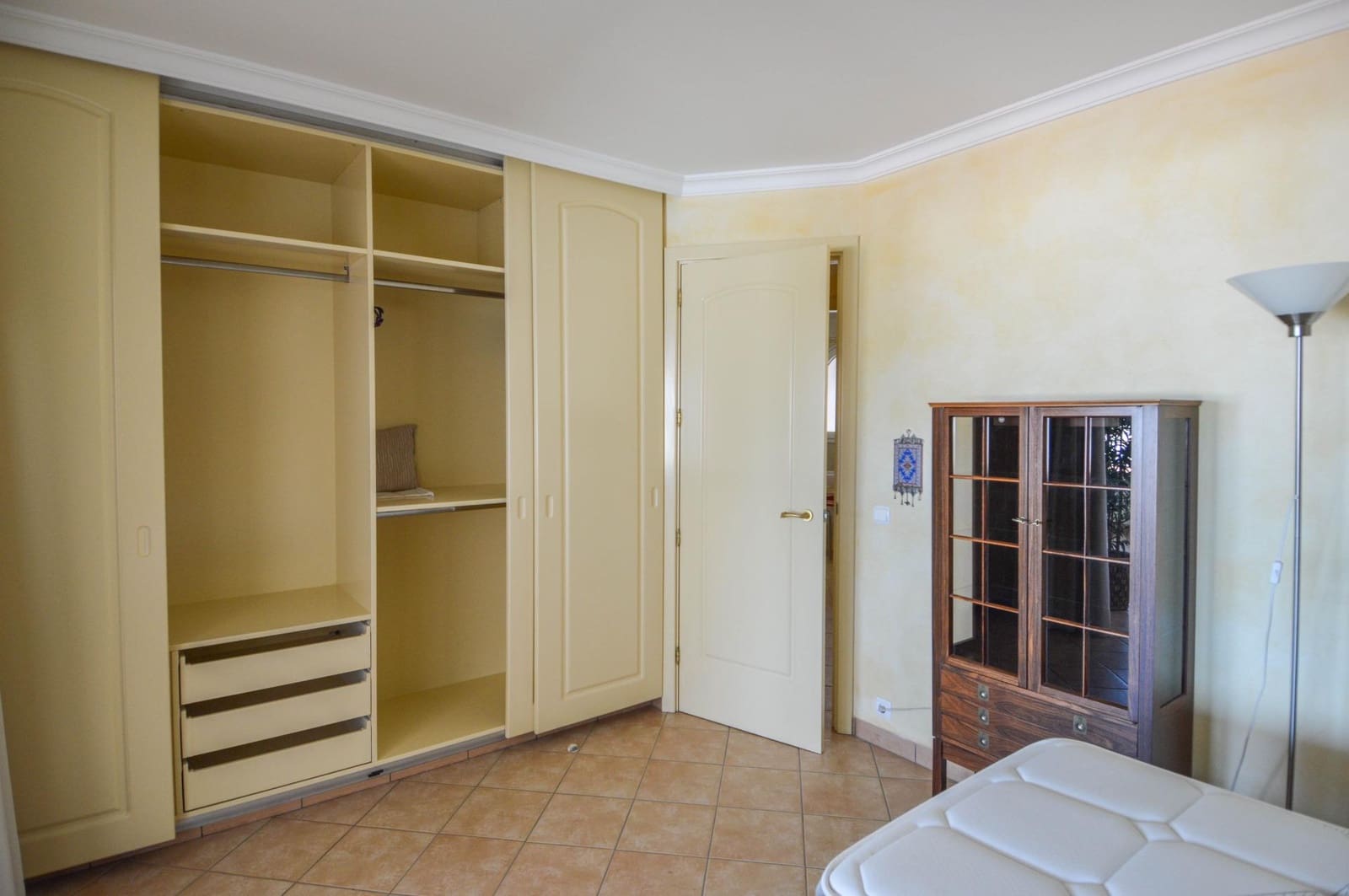2 bedroom Villa for sale in Playa del Ingles with garage - € 799,000 (Ref: 9949891)