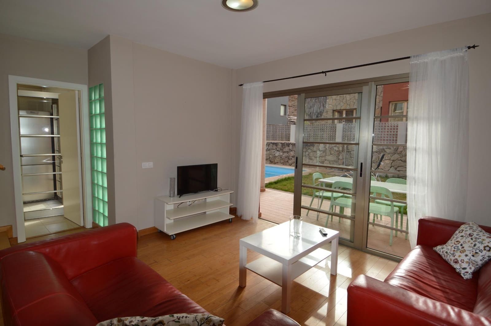 4 bedroom Villa for rent in Mogan with pool garage - € 2,200 (Ref: 9970725)