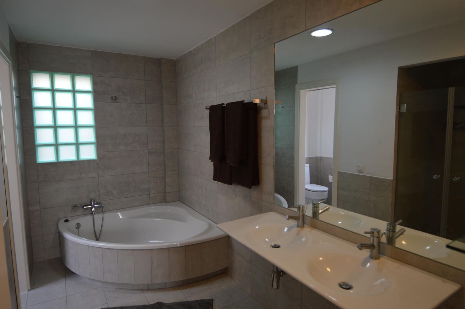 4 bedroom Villa for rent in Mogan with pool garage - € 2,200 (Ref: 9970725)